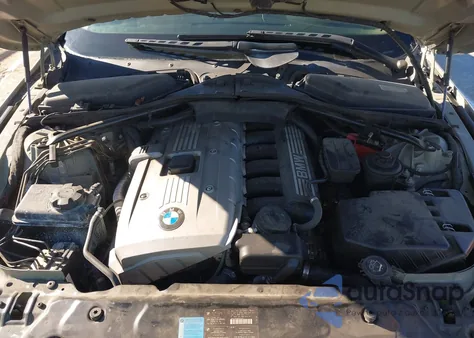 2007 BMW 530I из США, поврежденный, VIN WBANE73547CM48772